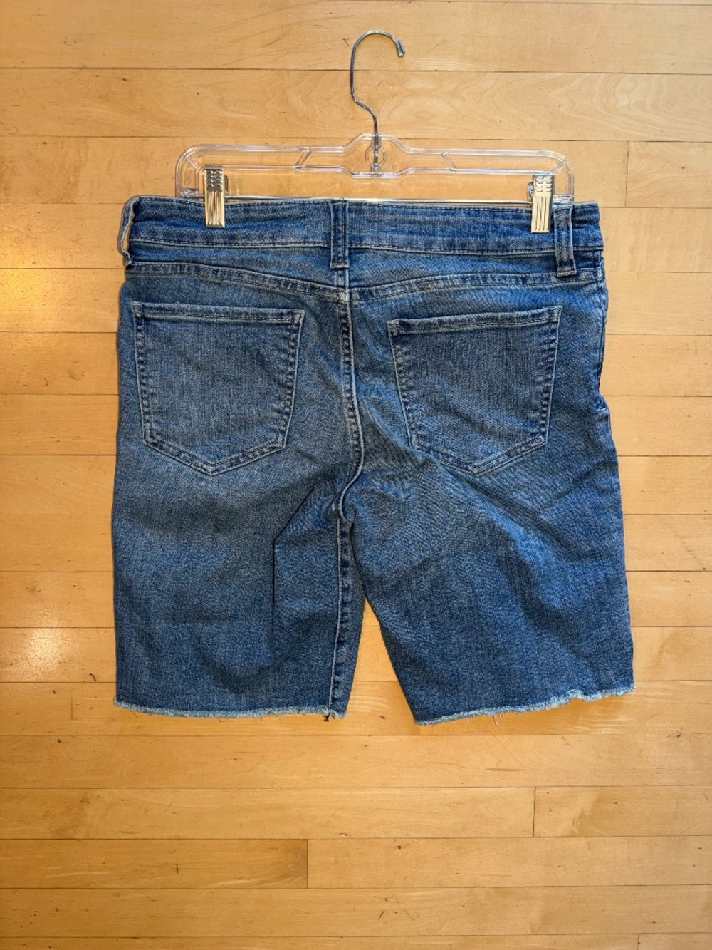 Kut from the Kloth Natalie Bermuda short, 8, CB2655 - Picture 3 of 3